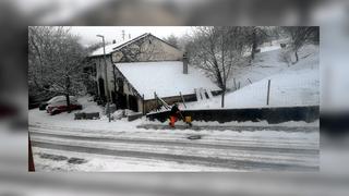 Bei Michael in Wellingen wurde heute morgen ordentlich Schnee geschippt. (Foto: Facebook / Michael Mohr)