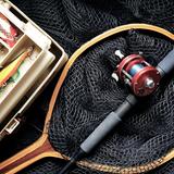 Angel mit Ködern  (Foto: pixabay)