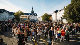 Blick von der Bühne ins Publikum (Foto: UNSERIDNG)